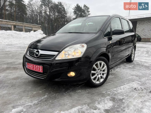 Черный Опель Зафира, объемом двигателя 1.6 л и пробегом 240 тыс. км за 5699 $, фото 1 на Automoto.ua