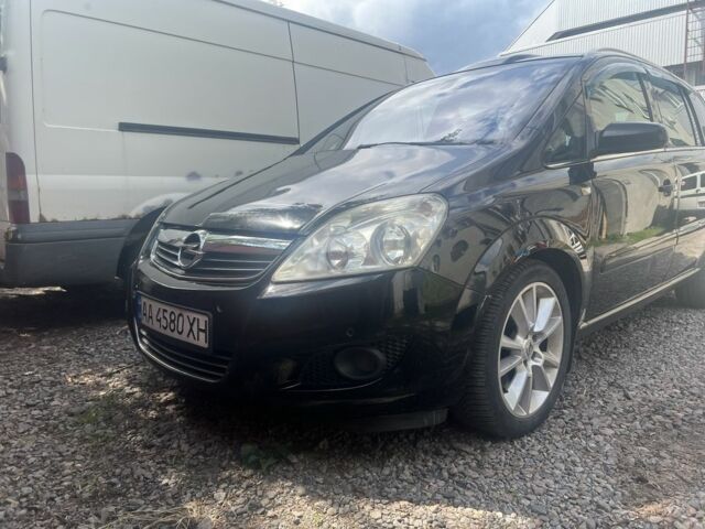 Черный Опель Зафира, объемом двигателя 1.7 л и пробегом 244 тыс. км за 6500 $, фото 1 на Automoto.ua