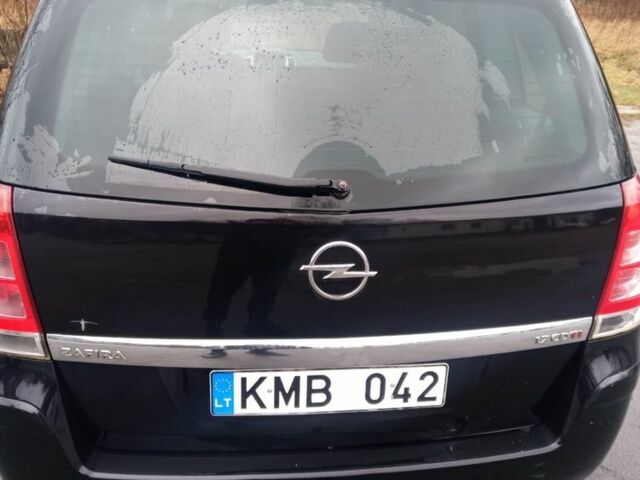 Черный Опель Зафира, объемом двигателя 1.7 л и пробегом 1 тыс. км за 3000 $, фото 1 на Automoto.ua