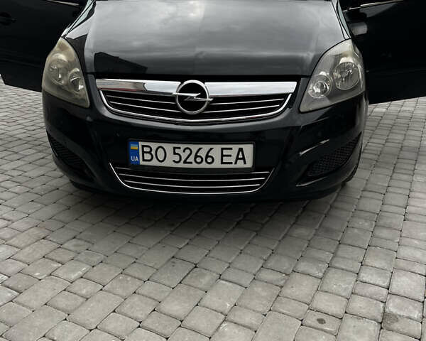 Чорний Опель Зафіра, об'ємом двигуна 1.6 л та пробігом 243 тис. км за 7000 $, фото 1 на Automoto.ua