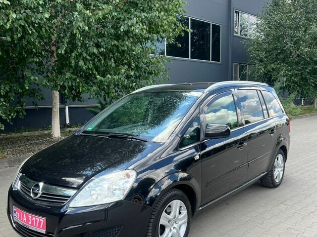 Чорний Опель Зафіра, об'ємом двигуна 1.6 л та пробігом 199 тис. км за 6800 $, фото 1 на Automoto.ua