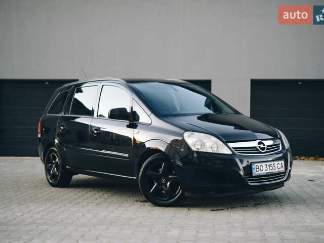 Черный Опель Зафира, объемом двигателя 1.7 л и пробегом 210 тыс. км за 6900 $, фото 1 на Automoto.ua