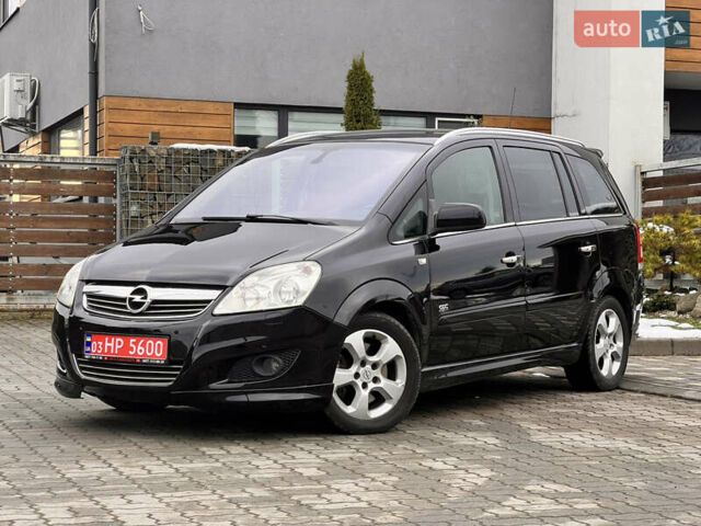 Черный Опель Зафира, объемом двигателя 1.9 л и пробегом 172 тыс. км за 8000 $, фото 1 на Automoto.ua