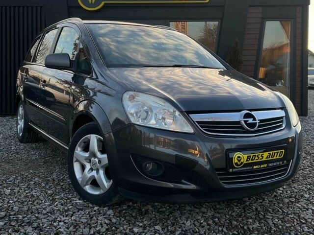 Черный Опель Зафира, объемом двигателя 1.7 л и пробегом 280 тыс. км за 7000 $, фото 1 на Automoto.ua