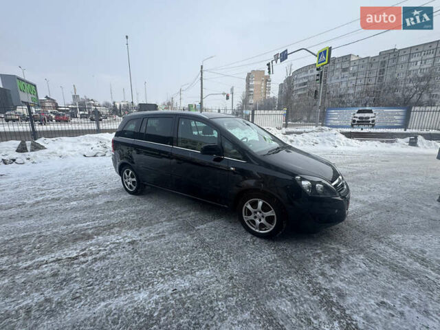 Черный Опель Зафира, объемом двигателя 1.8 л и пробегом 193 тыс. км за 7800 $, фото 1 на Automoto.ua