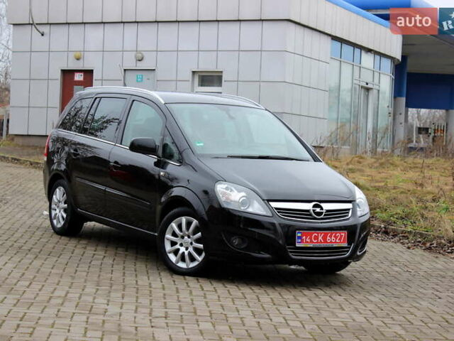 Черный Опель Зафира, объемом двигателя 1.8 л и пробегом 220 тыс. км за 7499 $, фото 1 на Automoto.ua