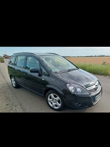 Черный Опель Зафира, объемом двигателя 1.69 л и пробегом 199 тыс. км за 7000 $, фото 1 на Automoto.ua
