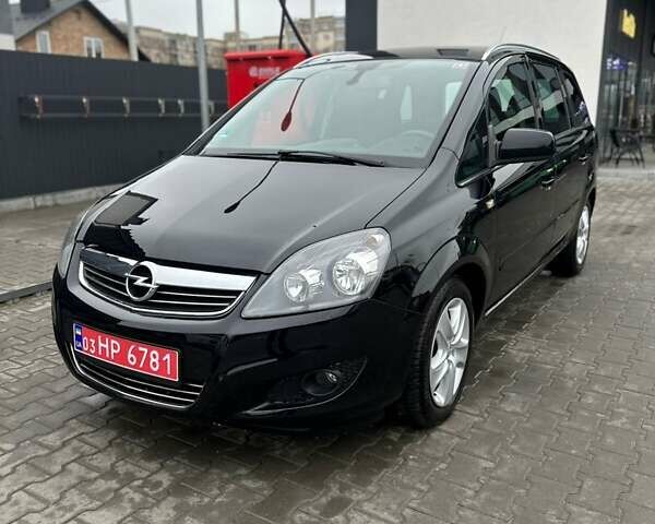 Черный Опель Зафира, объемом двигателя 1.6 л и пробегом 177 тыс. км за 7600 $, фото 1 на Automoto.ua