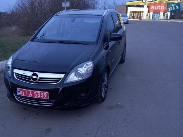 Черный Опель Зафира, объемом двигателя 1.7 л и пробегом 251 тыс. км за 8100 $, фото 1 на Automoto.ua