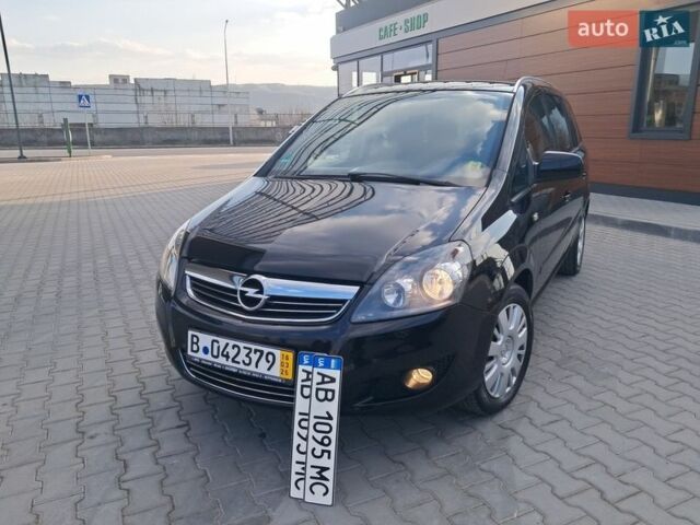 Черный Опель Зафира, объемом двигателя 1.6 л и пробегом 207 тыс. км за 6999 $, фото 1 на Automoto.ua