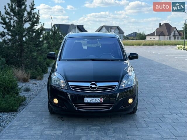 Чорний Опель Зафіра, об'ємом двигуна 1.8 л та пробігом 154 тис. км за 7300 $, фото 1 на Automoto.ua