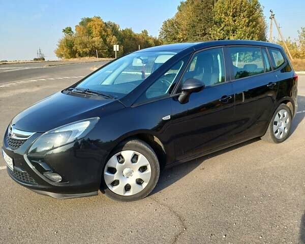 Черный Опель Зафира, объемом двигателя 2 л и пробегом 197 тыс. км за 9800 $, фото 1 на Automoto.ua