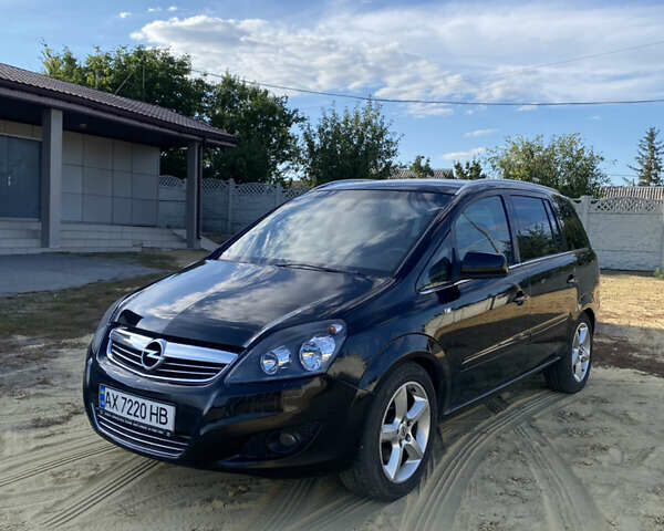 Черный Опель Зафира, объемом двигателя 1.69 л и пробегом 230 тыс. км за 6500 $, фото 1 на Automoto.ua