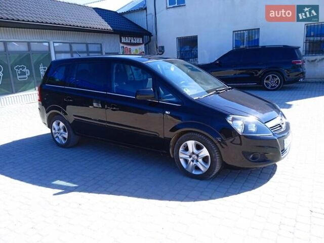 Черный Опель Зафира, объемом двигателя 1.7 л и пробегом 219 тыс. км за 6950 $, фото 1 на Automoto.ua