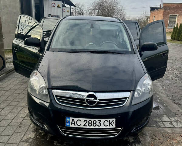 Черный Опель Зафира, объемом двигателя 1.69 л и пробегом 278 тыс. км за 7100 $, фото 1 на Automoto.ua
