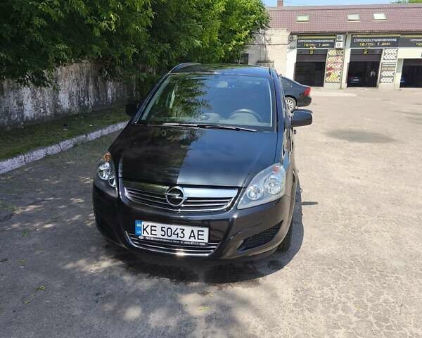 Черный Опель Зафира, объемом двигателя 1.8 л и пробегом 35 тыс. км за 10500 $, фото 1 на Automoto.ua