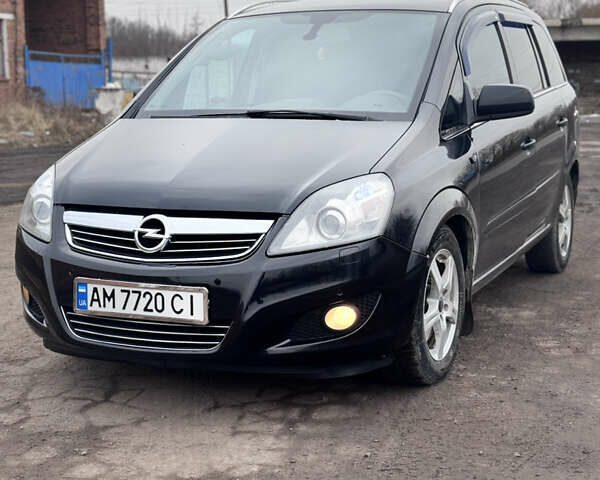 Чорний Опель Зафіра, об'ємом двигуна 1.7 л та пробігом 249 тис. км за 7400 $, фото 1 на Automoto.ua