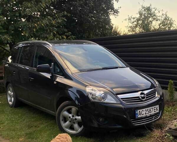 Опель Зафира 2013 в Нововолынск на Automoto.ua Черный Опель Зафира, объемом двигателя 1.7 л и пробегом 216 тыс. км за 9300 $, фото 1 на Automoto.ua