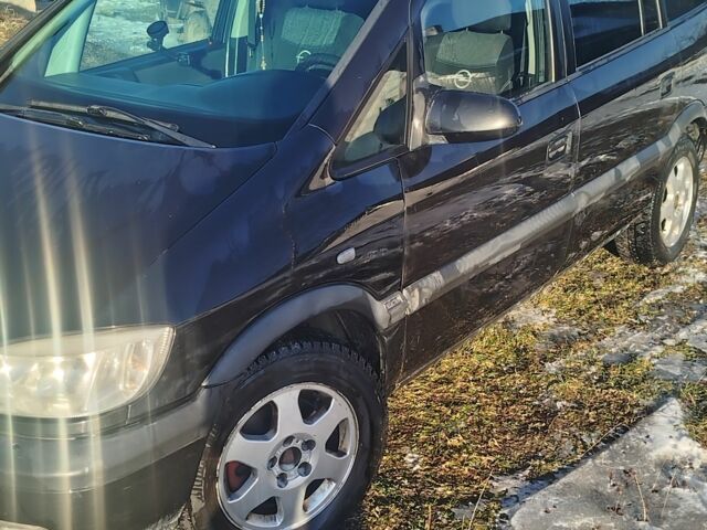 Черный Опель Зафира, объемом двигателя 2 л и пробегом 467 тыс. км за 2900 $, фото 1 на Automoto.ua