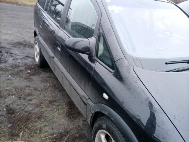 Черный Опель Зафира, объемом двигателя 0 л и пробегом 290 тыс. км за 1100 $, фото 1 на Automoto.ua