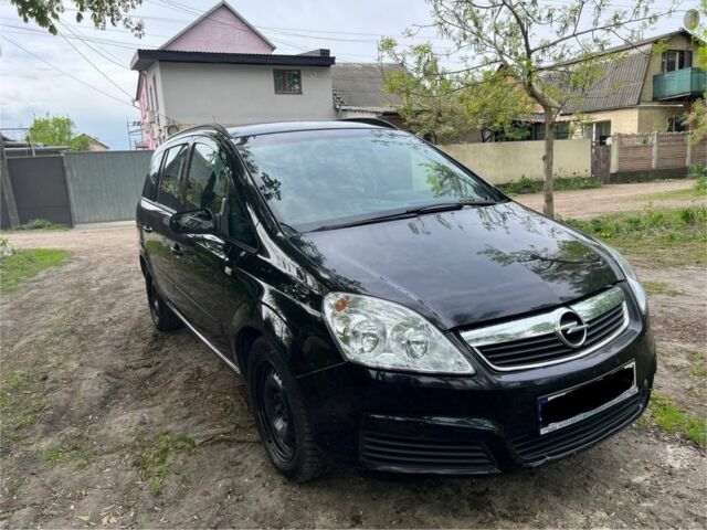 Чорний Опель Зафіра, об'ємом двигуна 1.9 л та пробігом 249 тис. км за 2499 $, фото 1 на Automoto.ua