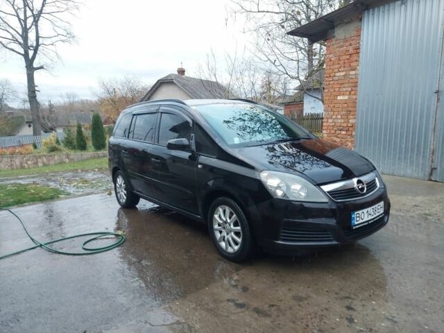 Черный Опель Зафира, объемом двигателя 1.9 л и пробегом 215 тыс. км за 6500 $, фото 1 на Automoto.ua