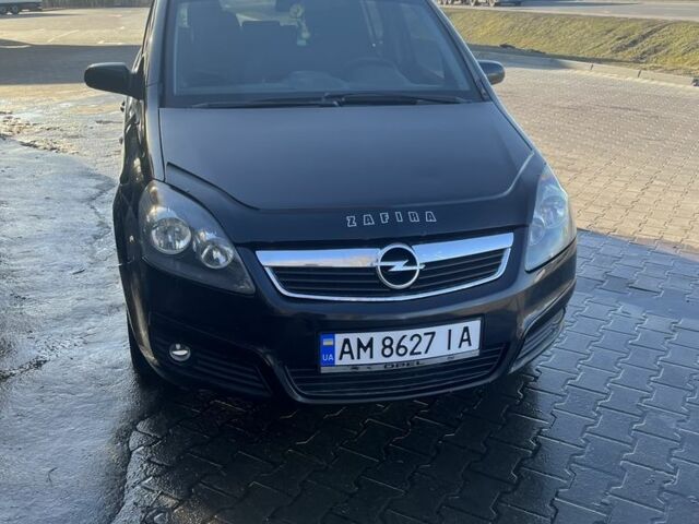 Чорний Опель Зафіра, об'ємом двигуна 1.6 л та пробігом 196 тис. км за 4800 $, фото 1 на Automoto.ua