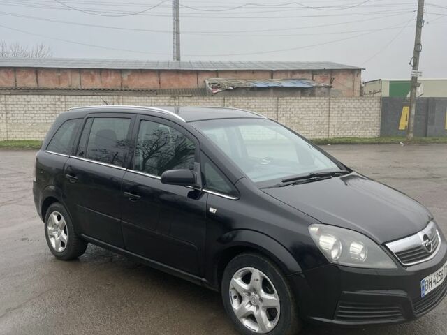 Черный Опель Зафира, объемом двигателя 1.9 л и пробегом 260 тыс. км за 5500 $, фото 1 на Automoto.ua