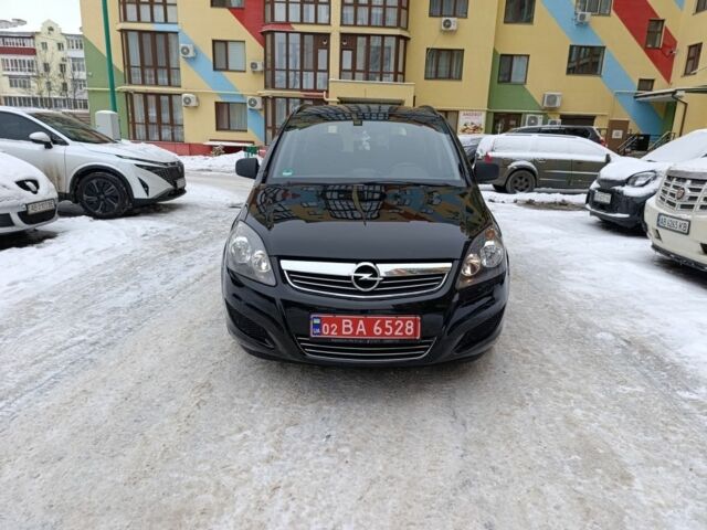 Черный Опель Зафира, объемом двигателя 1.6 л и пробегом 146 тыс. км за 6800 $, фото 1 на Automoto.ua
