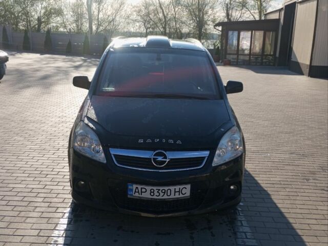 Черный Опель Зафира, объемом двигателя 1.7 л и пробегом 240 тыс. км за 6400 $, фото 1 на Automoto.ua