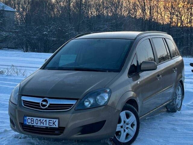 Коричневый Опель Зафира, объемом двигателя 1.8 л и пробегом 247 тыс. км за 5000 $, фото 1 на Automoto.ua