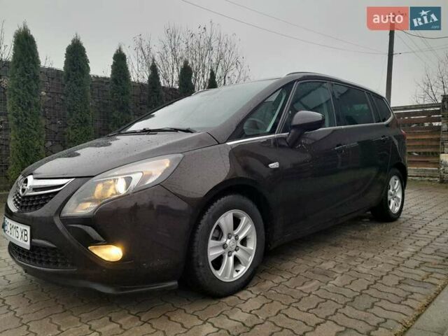 Коричневый Опель Зафира, объемом двигателя 1.6 л и пробегом 272 тыс. км за 8300 $, фото 1 на Automoto.ua