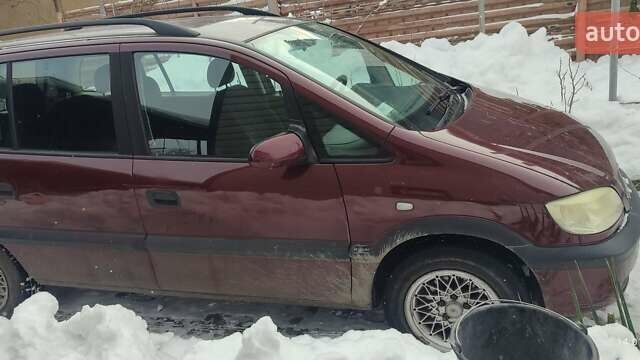 Красный Опель Зафира, объемом двигателя 1.6 л и пробегом 283 тыс. км за 3900 $, фото 1 на Automoto.ua