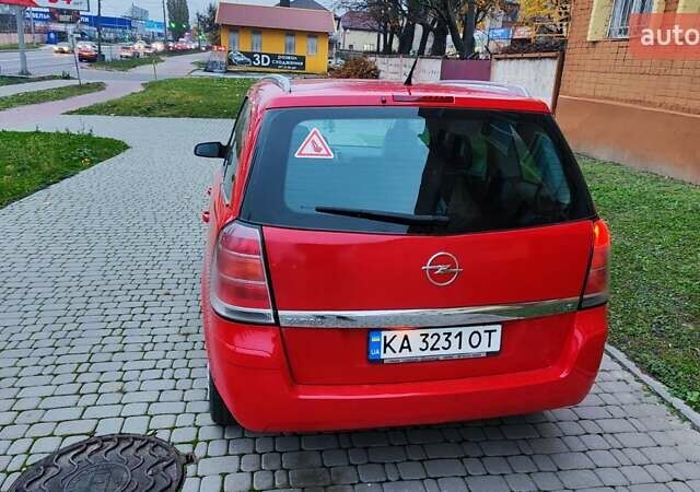 Червоний Опель Зафіра, об'ємом двигуна 1.9 л та пробігом 375 тис. км за 4800 $, фото 1 на Automoto.ua
