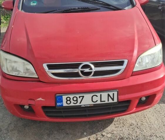 Красный Опель Зафира, объемом двигателя 2.2 л и пробегом 200 тыс. км за 2000 $, фото 1 на Automoto.ua