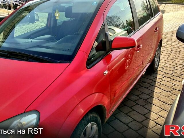 Красный Опель Зафира, объемом двигателя 1.6 л и пробегом 258 тыс. км за 4850 $, фото 1 на Automoto.ua