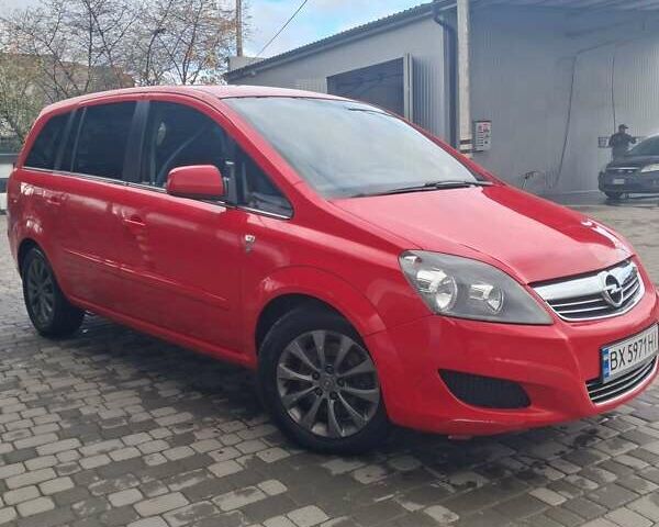 Красный Опель Зафира, объемом двигателя 1.69 л и пробегом 270 тыс. км за 6700 $, фото 1 на Automoto.ua