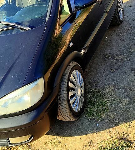 Опель Зафира, объемом двигателя 1.6 л и пробегом 100 тыс. км за 1150 $, фото 1 на Automoto.ua