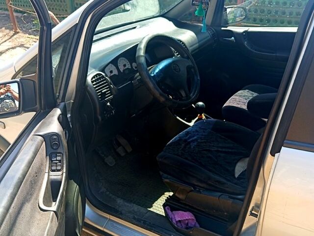 Опель Зафіра, об'ємом двигуна 2.2 л та пробігом 0 тис. км за 3000 $, фото 1 на Automoto.ua