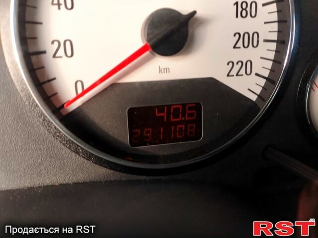 Опель Зафира, объемом двигателя 2.2 л и пробегом 292 тыс. км за 2000 $, фото 1 на Automoto.ua