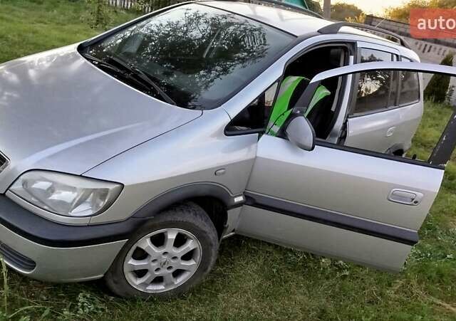 Опель Зафира, объемом двигателя 2 л и пробегом 300 тыс. км за 3500 $, фото 1 на Automoto.ua