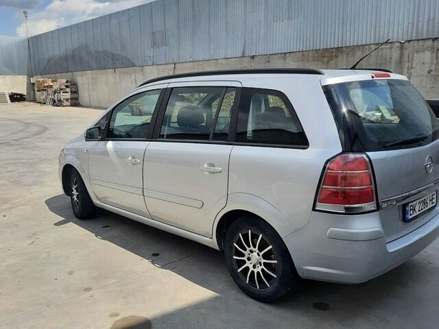 Опель Зафіра, об'ємом двигуна 1.8 л та пробігом 205 тис. км за 4699 $, фото 1 на Automoto.ua