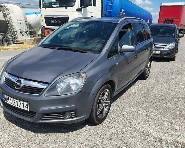 Опель Зафира, объемом двигателя 1.9 л и пробегом 356 тыс. км за 3300 $, фото 1 на Automoto.ua