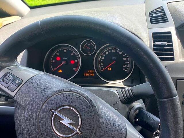 Опель Зафіра, об'ємом двигуна 1.9 л та пробігом 327 тис. км за 5000 $, фото 1 на Automoto.ua