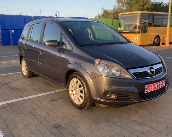 Опель Зафира, объемом двигателя 1.8 л и пробегом 217 тыс. км за 5800 $, фото 1 на Automoto.ua