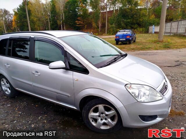 Опель Зафира, объемом двигателя 1.6 л и пробегом 250 тыс. км за 5800 $, фото 1 на Automoto.ua