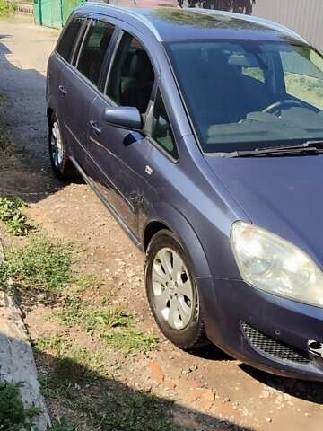 Опель Зафира, объемом двигателя 1.69 л и пробегом 234 тыс. км за 7200 $, фото 1 на Automoto.ua