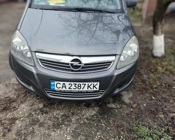 Опель Зафира, объемом двигателя 1.8 л и пробегом 230 тыс. км за 6000 $, фото 1 на Automoto.ua