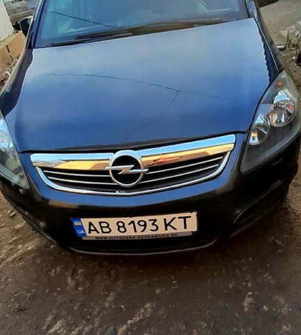Опель Зафира, объемом двигателя 16 л и пробегом 230 тыс. км за 6200 $, фото 1 на Automoto.ua