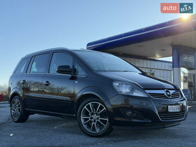 Опель Зафира, объемом двигателя 1.8 л и пробегом 200 тыс. км за 8300 $, фото 1 на Automoto.ua